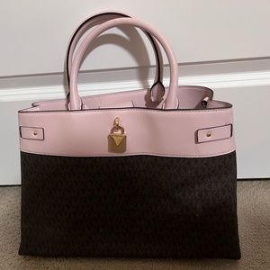 Micheal Kors handbags